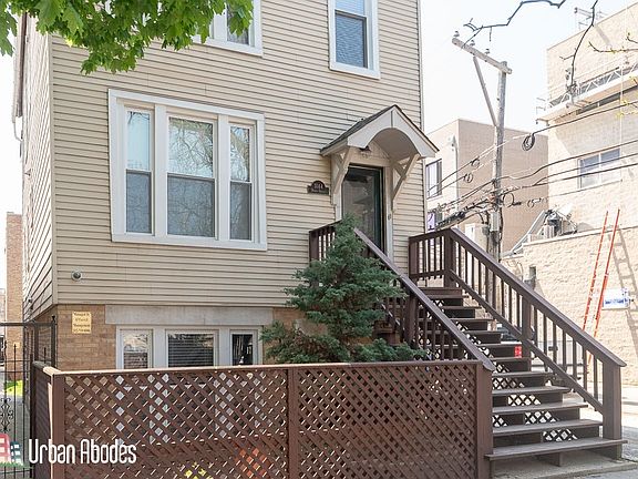 4th image of 3144 N Oakley Ave APT 3