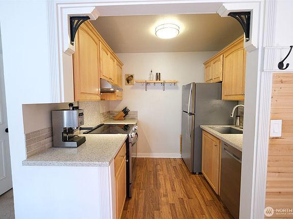 2nd image of 4823 180th Street SW #H-204