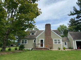 120 E Willow Dr, Zanesville, OH 43701