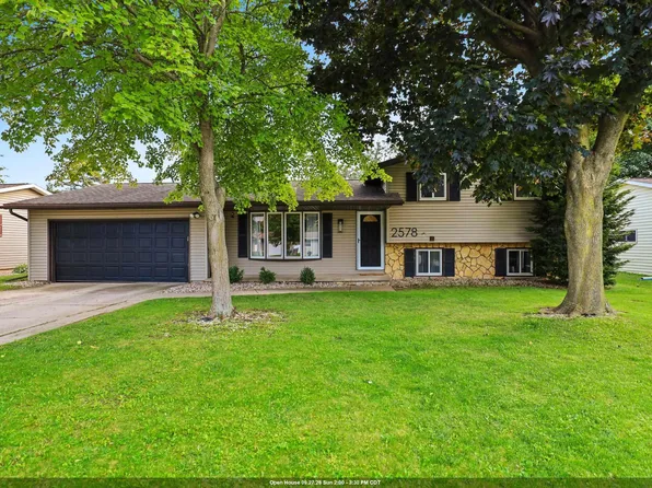 2578 Vicki Ln, Green Bay, WI 54311