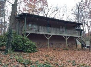 1299 Rolling Green Dr, Acworth, GA 30102
