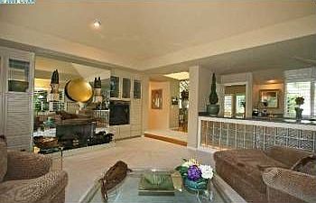4th image of 5443 Blackhawk Dr