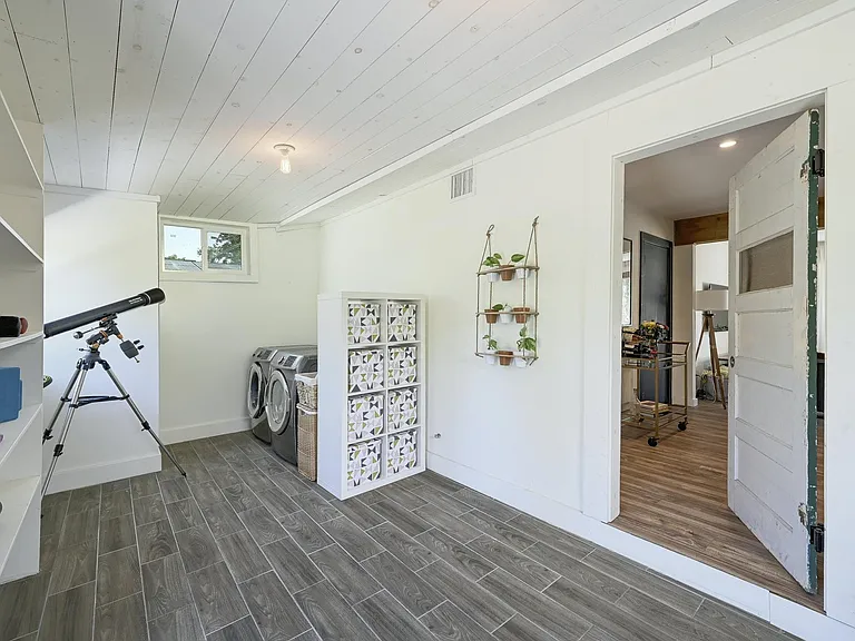 4900 Hilldale Dr — Photo 17