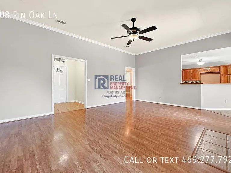 308 Pin Oak Ln — Photo 7