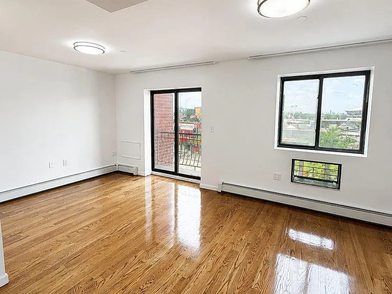 42 Three College Point Blvd #3F — Photo 3