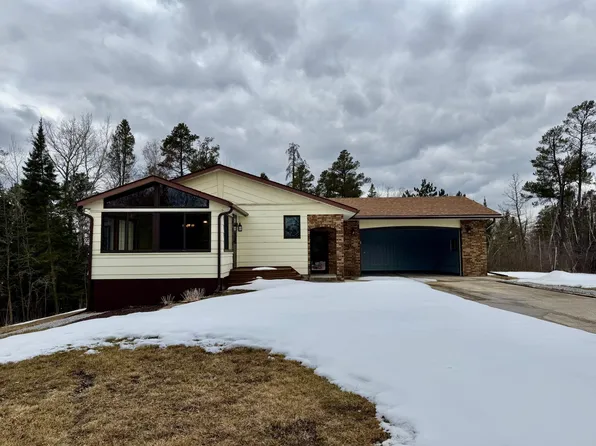 56072 350th St, Warroad, MN 56763