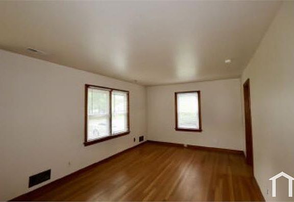 4th image of 1707 Kingswood St