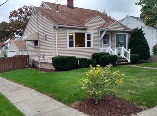 916 Indian Trl, Akron, OH 44314