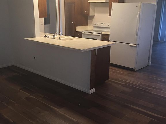 5th image of 7324 Laura Ct