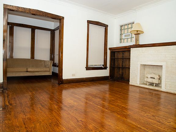2nd image of 4937 N Albany Ave
