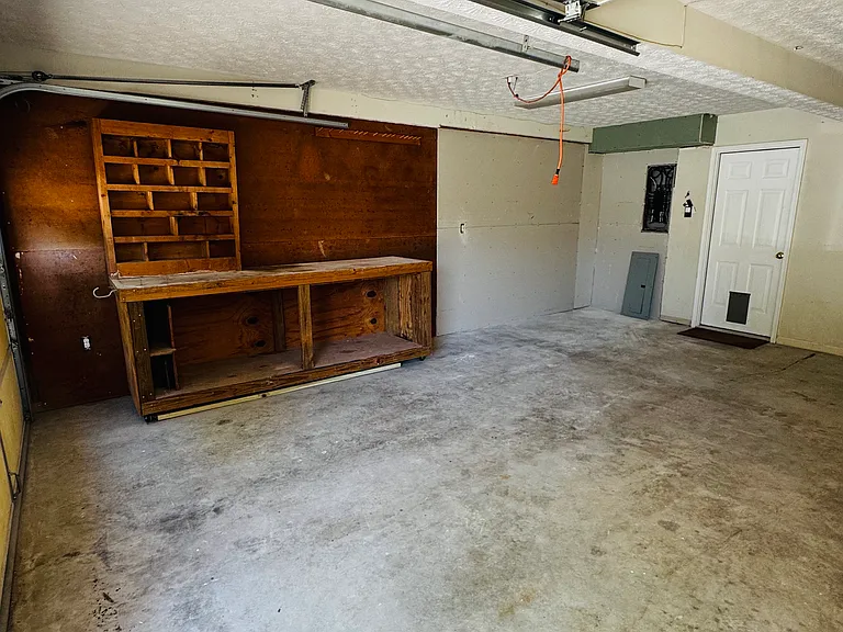4056 Lenox Park Dr #A — Photo 34