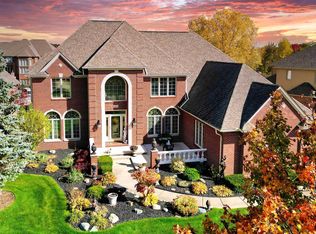 54156 Salem Dr, Shelby Township, MI