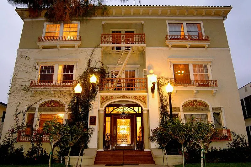 Building Photo