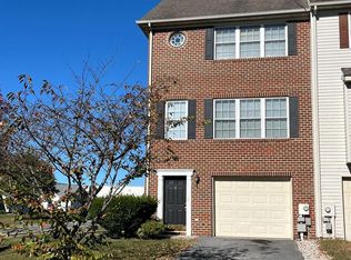 15 Effie Ln, Martinsburg, WV 25404