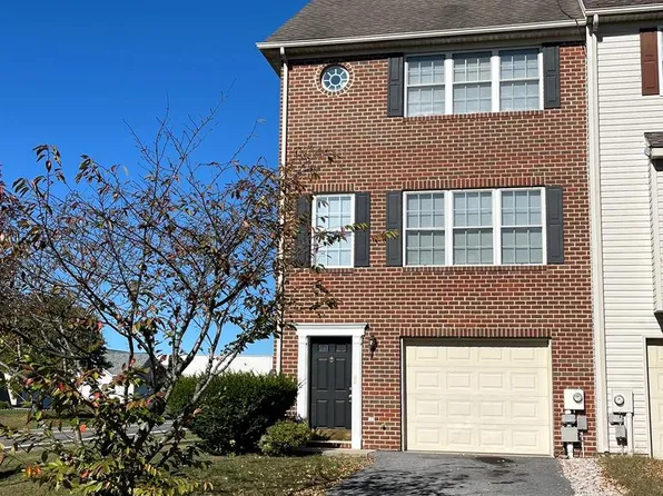 15 Effie Ln, Martinsburg, WV 25404