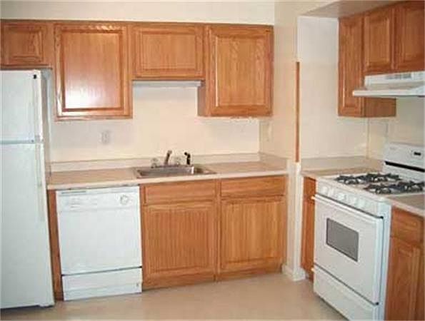 2nd image of 71 Robbins St APT 5