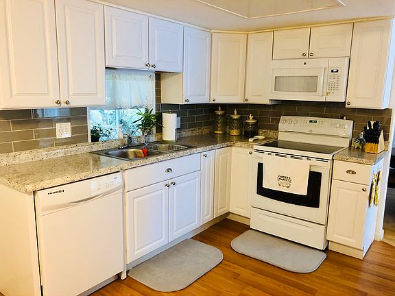 5th image of 59 Pickering Dr