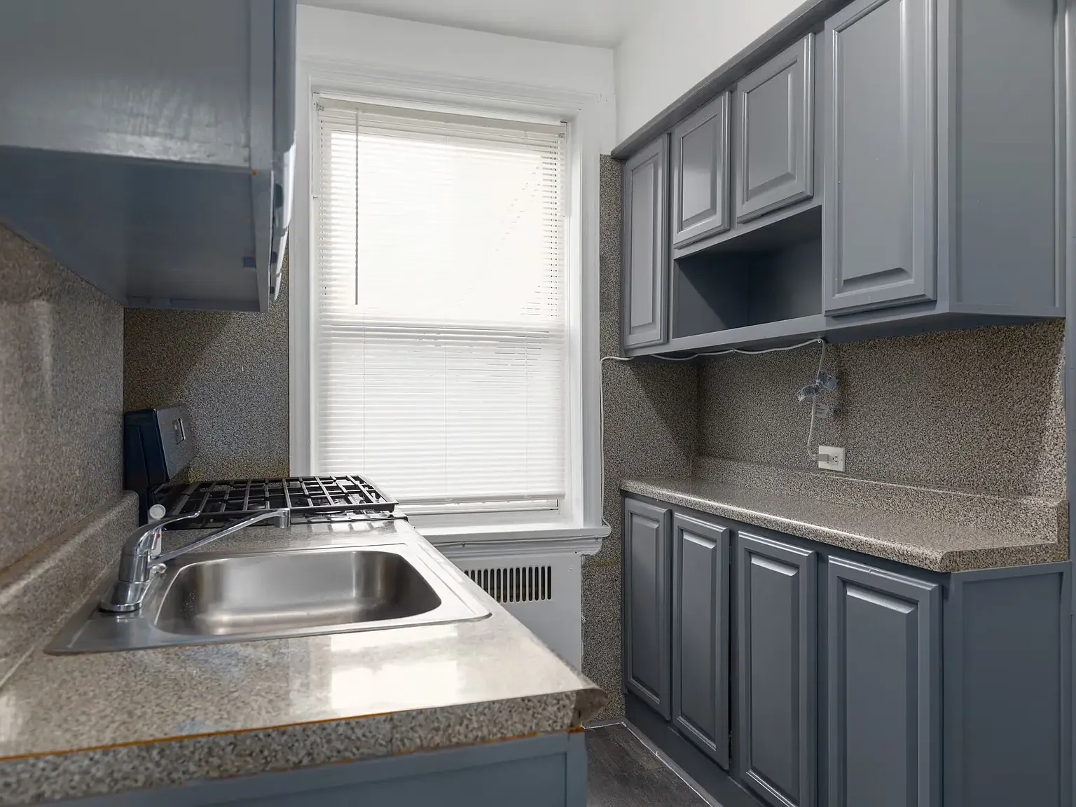 2 bed, $1,600 — Photo 3