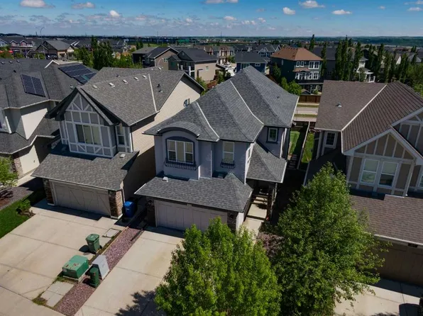 223 NW Cranarch Ter SE, Calgary, AB T3M 1Z2