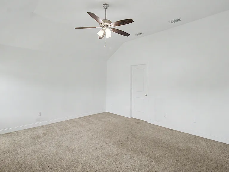 390 Fairview Cir — Photo 30