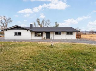 950 Meadow View Dr, Gardnerville, NV 89460