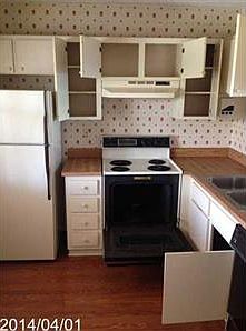 2nd image of 5530 Lakeside Dr APT 204