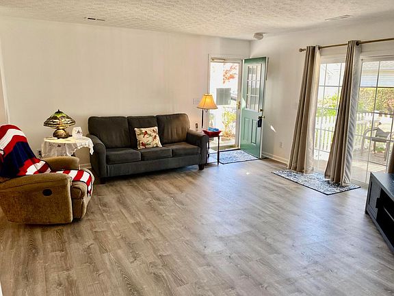 5th image of 4686 Cadmus Dr #34A