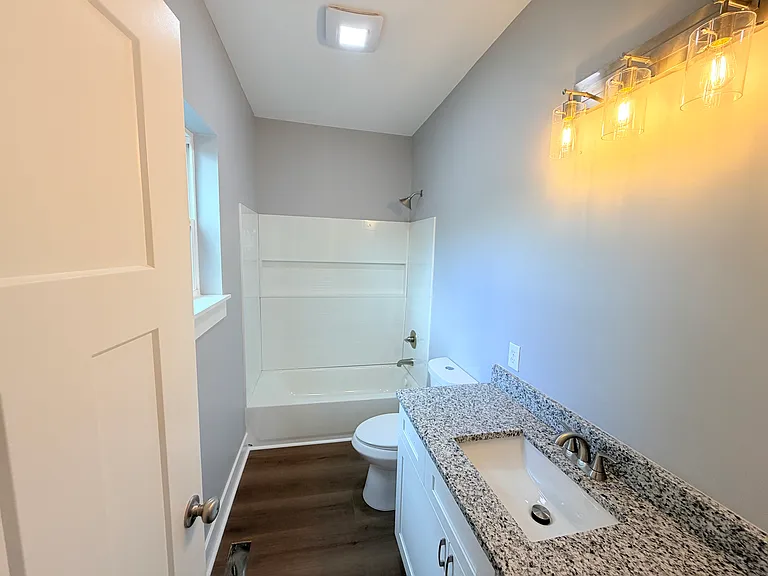 121 Hamblen Ave — Photo 4