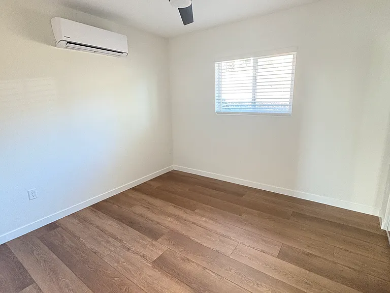 835 Barsby St #ADU — Photo 7