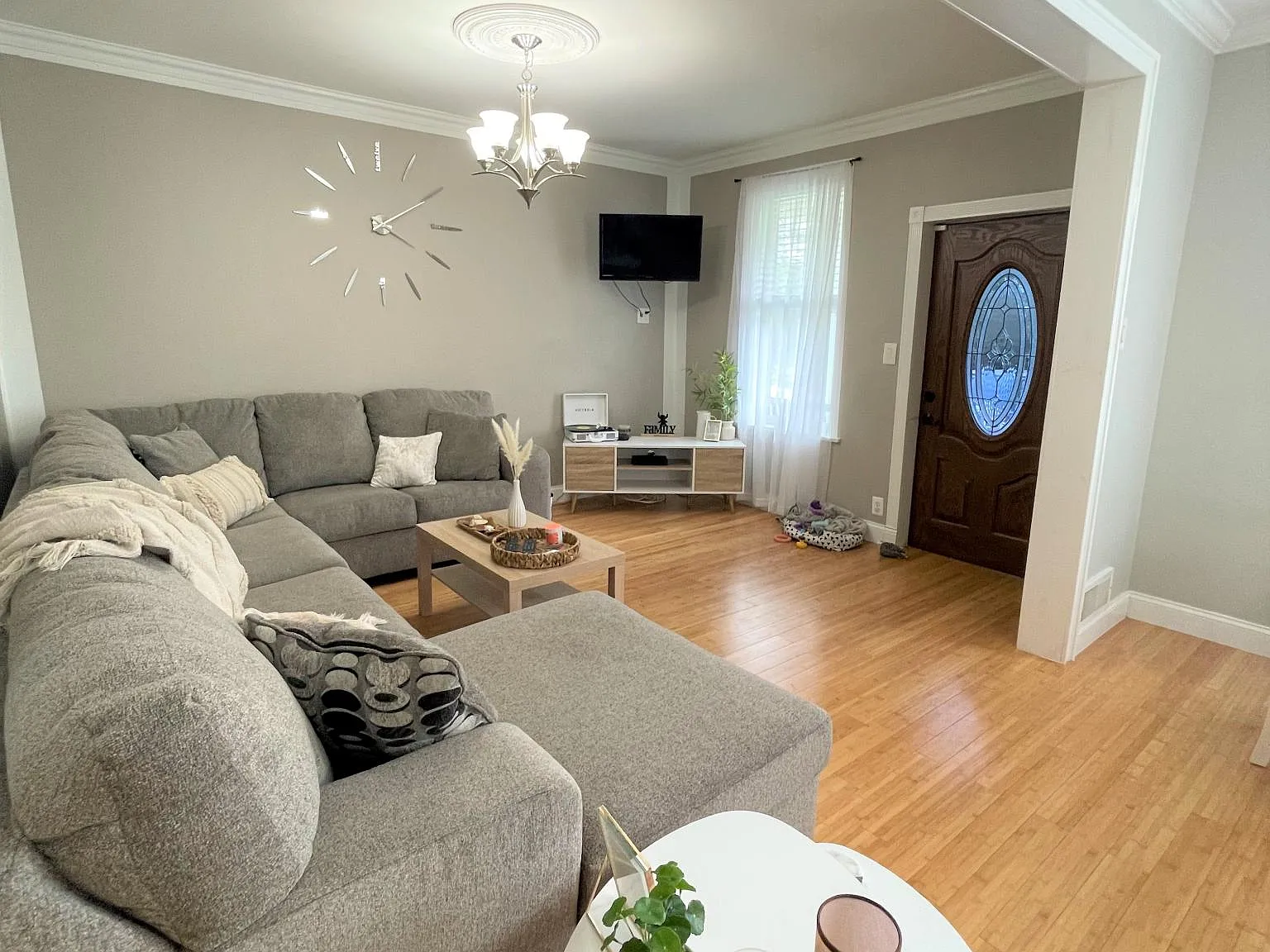 3 bed, 1440 sqft, $1,900 — Photo 3