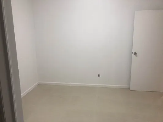 Rented by Signature Spaces NYC Corp | media 36