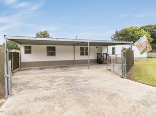 1002 Poydras Pl, Breaux Bridge, LA 70517