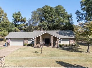 9909 Jenny Lind Rd, Fort Smith, AR 72908