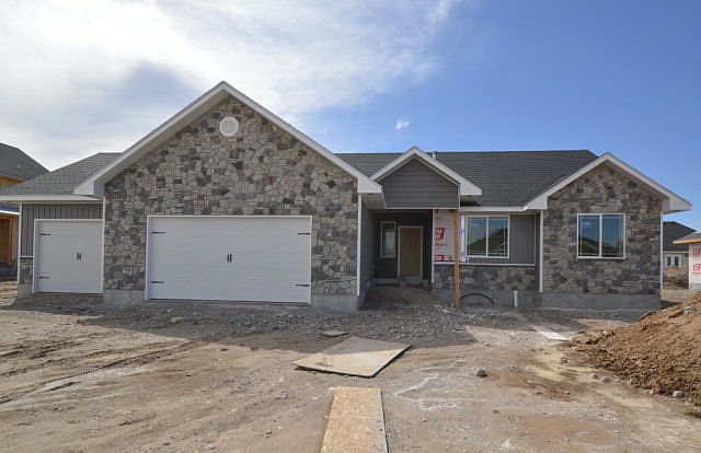 1st image of 159 Southpoint Blvd