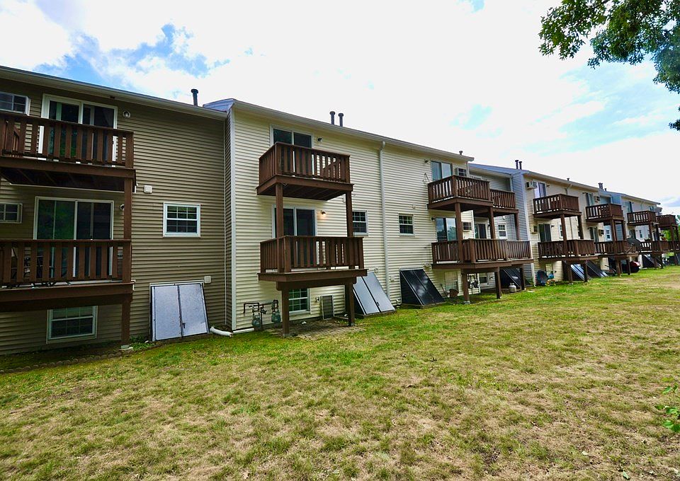 33 Sherburne Ave UNIT 2, Tyngsboro, MA 01879 Zillow