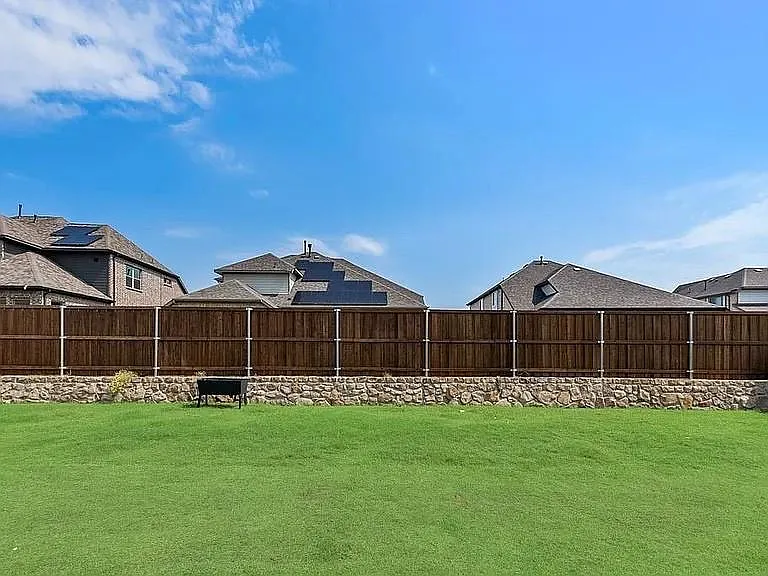 17013 Eastbrook Dr — Photo 22
