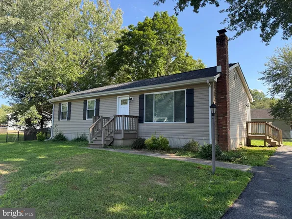 76 Hackberry Dr, Felton, DE 19943
