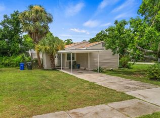 2272 Jeffcott St, Fort Myers, FL 33901