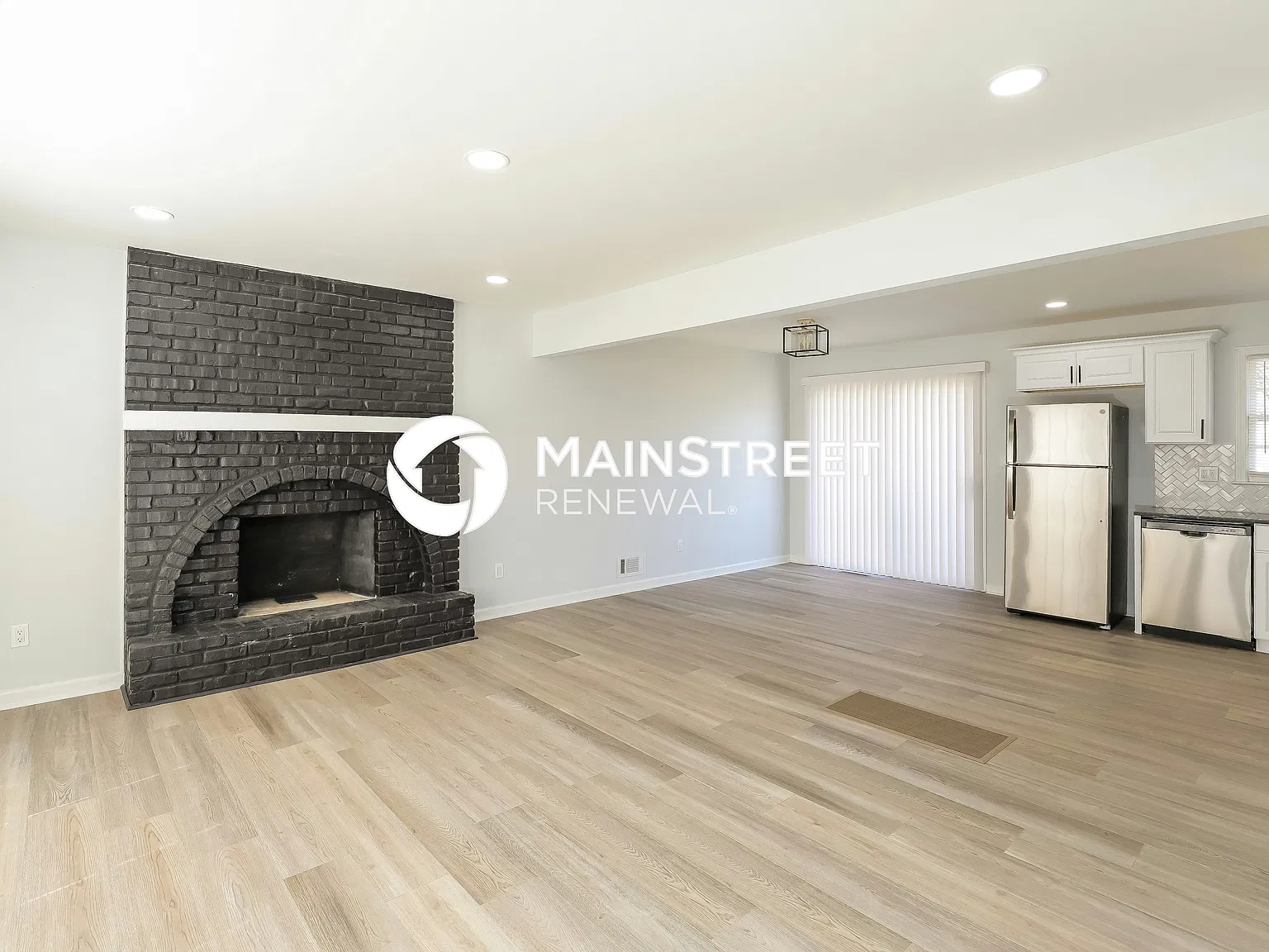 1212 Se Briarcroft St — Photo 2