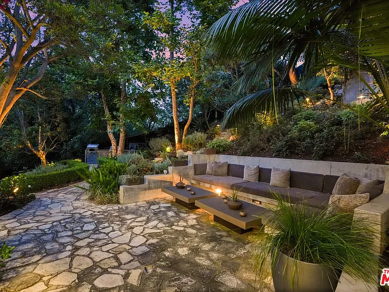 7700 Willow Glen Rd — Photo 37