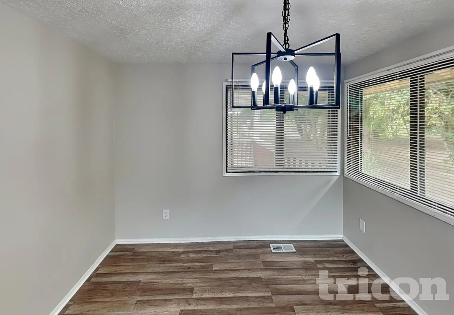 2015 NW 3Rd Street Gresham OR — Photo 4