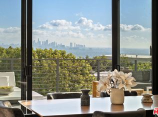 8633 Hollywood Blvd, Los Angeles, CA 90069