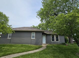 2322 Jenkinson Ct, Waukegan, IL 60085