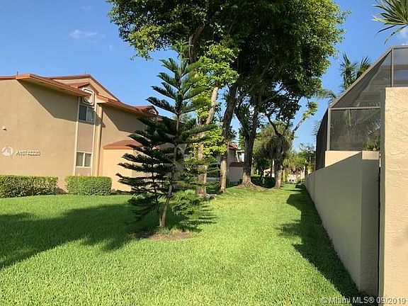 3rd image of 10251 NW 46th St