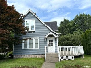 833 Willard St, Galesburg, IL 61401