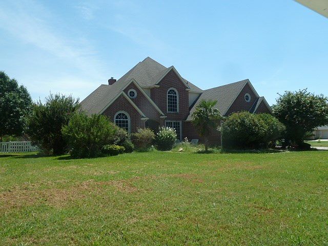 1st image of 833 Creek Hollow Ln