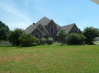 833 Creek Hollow Ln, Fort Worth, TX 76131