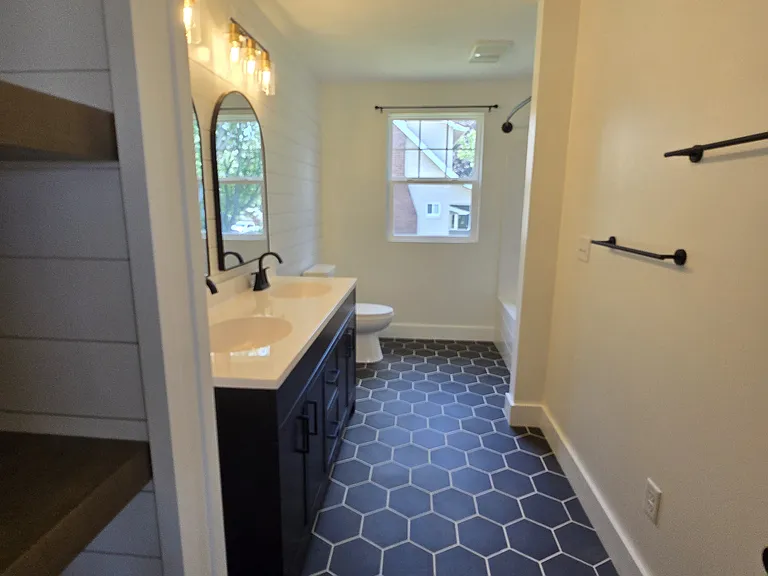 6446 Navarre Rd SW — Photo 8