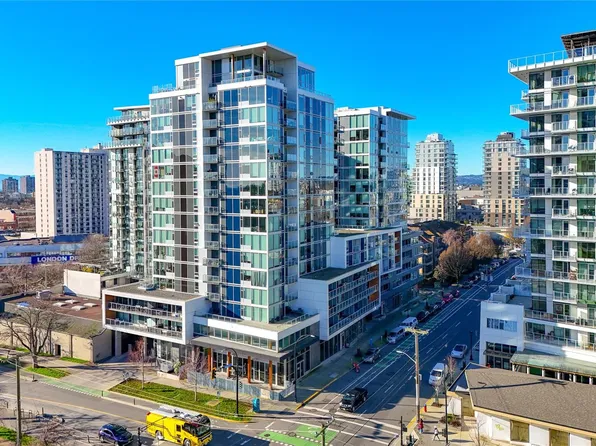 989 Johnson St #205, Victoria, BC V8V 3N5