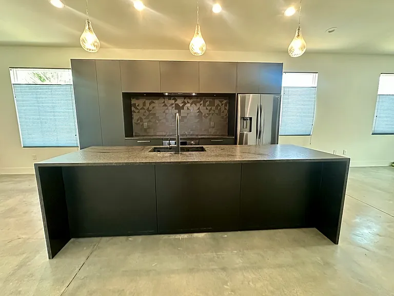 2835 Fairfield Ave S — Photo 4